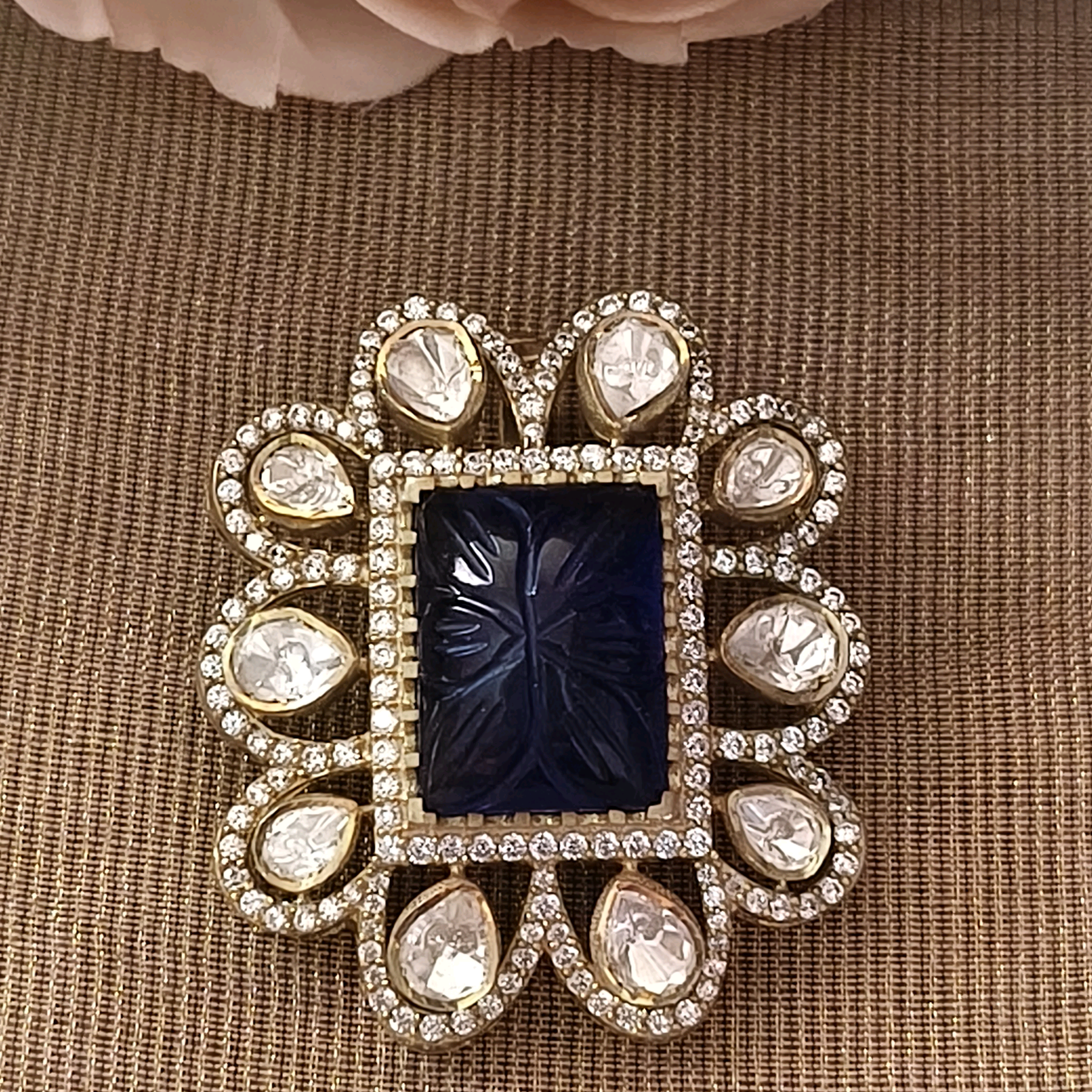 Nayaab Blue Sapphire Moissanite Pendant Ser